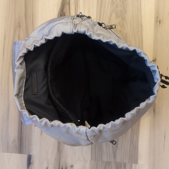 lululemon city adventurer crossbody bag Lululemon City Adventurer Cross Body Bag 2.5L Review